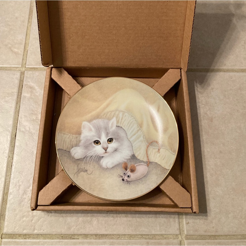 Vintage Hamilton Collection Curious Kittens Collectible Plate